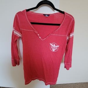 Continental Airlines v neck.